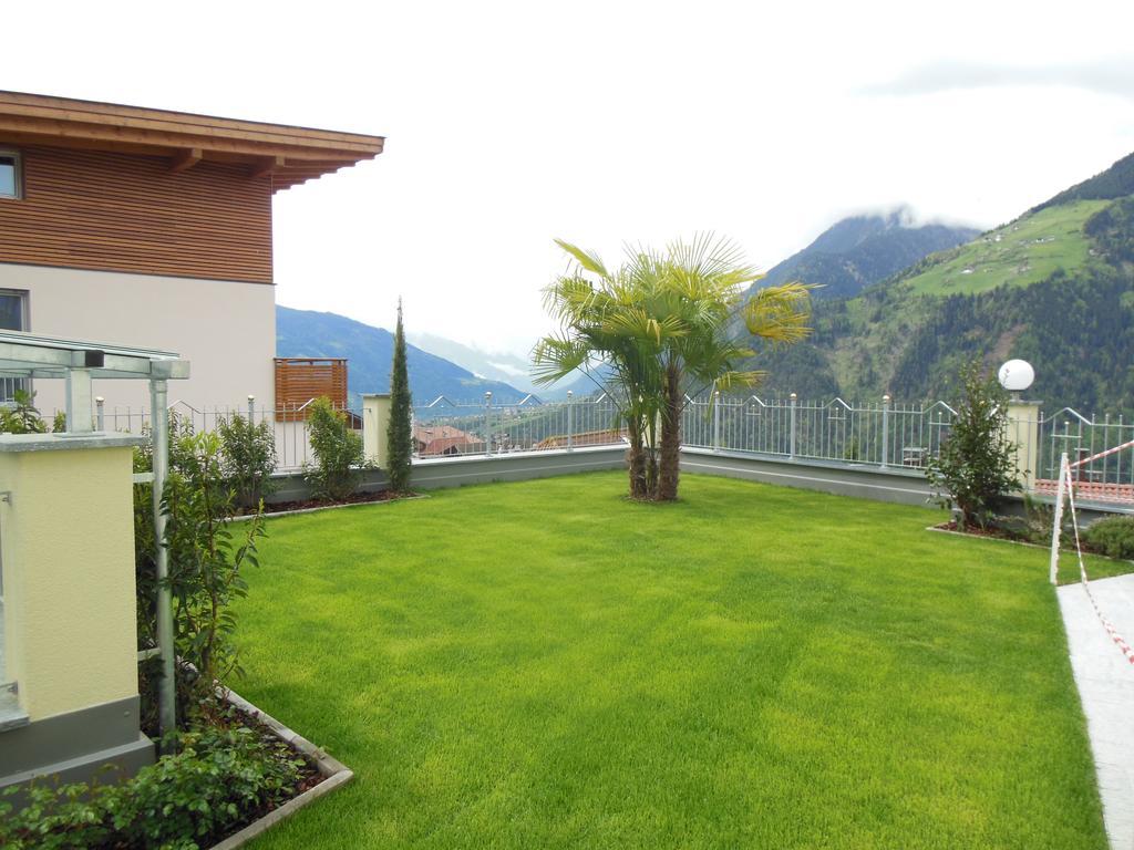 Apartmenthaus Gruberhof Schenna Exteriör bild