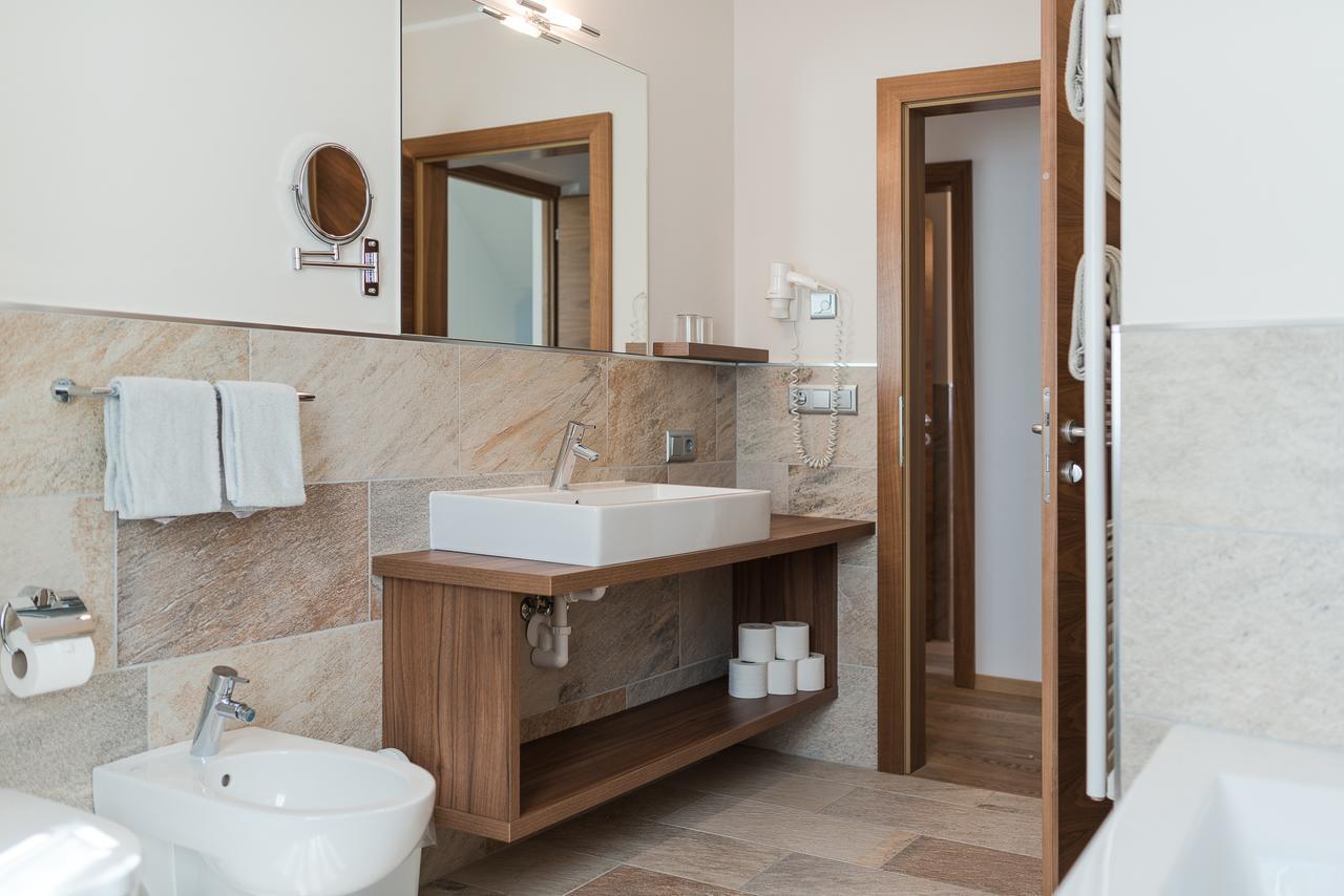 Apartmenthaus Gruberhof Schenna Exteriör bild