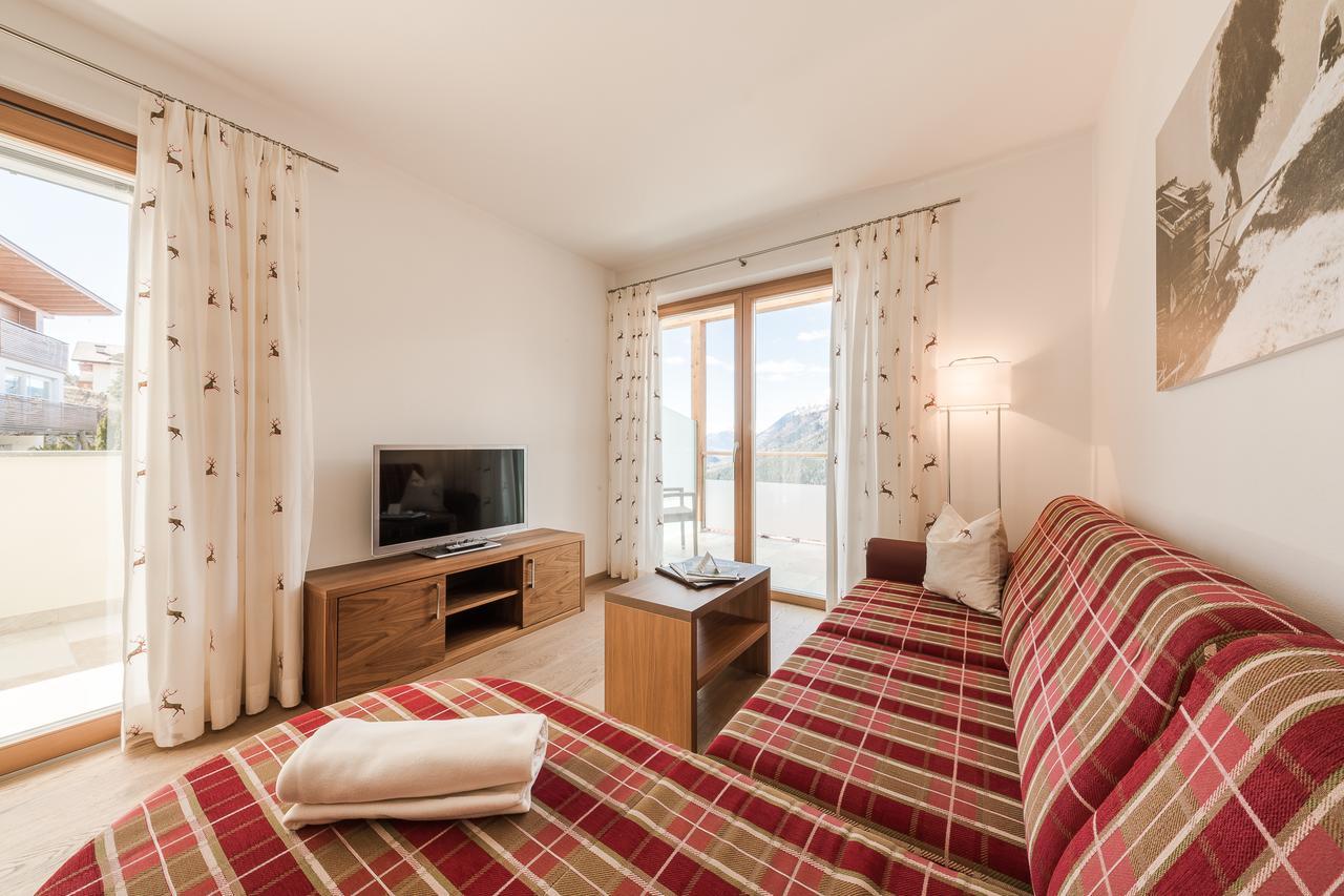 Apartmenthaus Gruberhof Schenna Exteriör bild