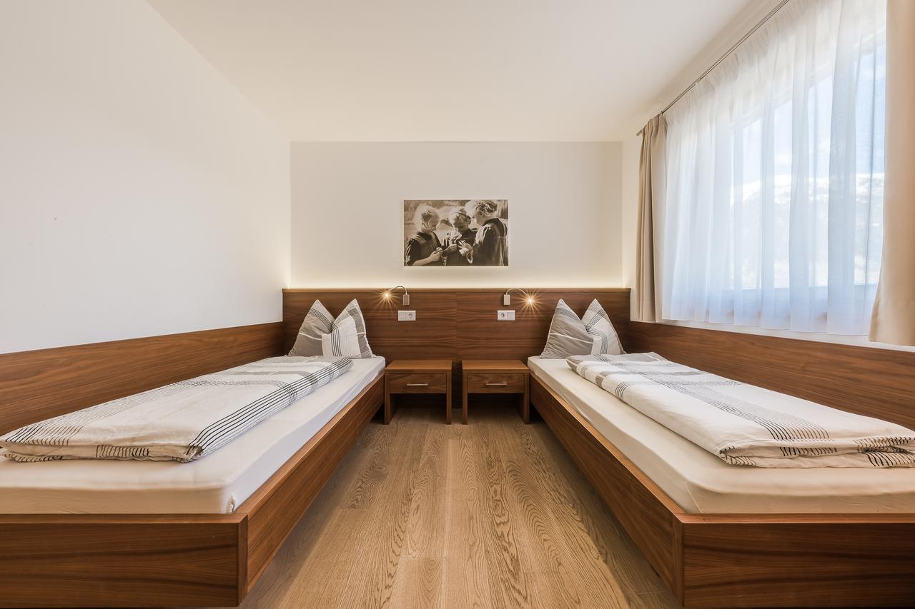 Apartmenthaus Gruberhof Schenna Exteriör bild